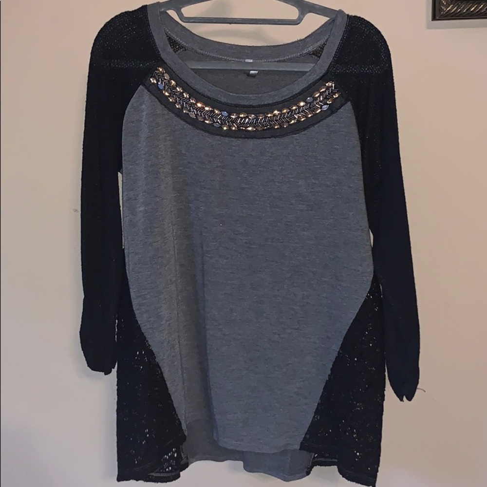 Long sleeve shirt with jewels